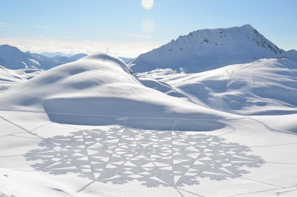 suicidio Dar permiso Limitado Hay un hombre que hace dibujos gigantes en la nieve - Houdinis